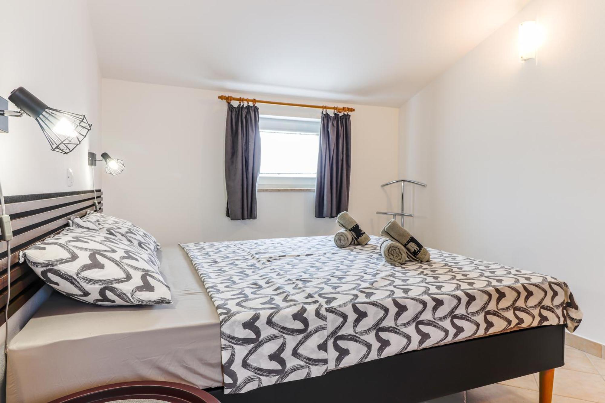 Sunshine Apartments Funtana With Balcony And Sea View Exterior foto